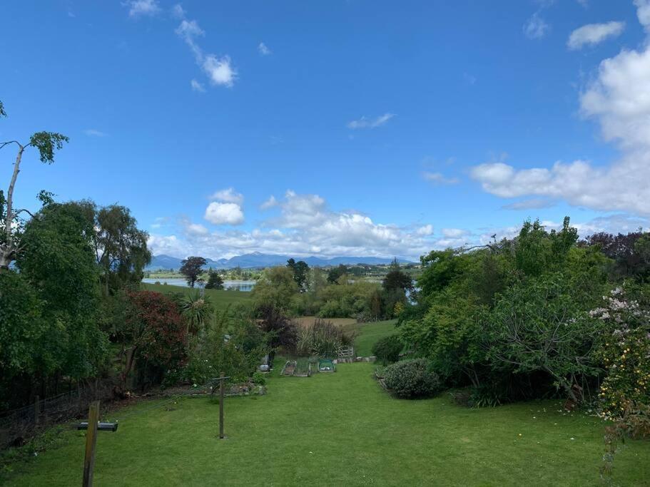 Incredible Mountain & Sea Views * Mapua